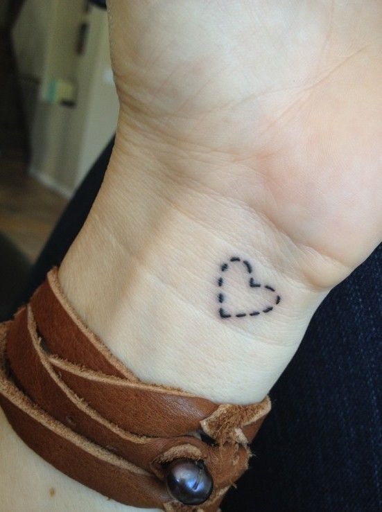 tatuagem delicada coração