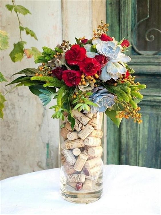 rolha de vinho na decoração flores