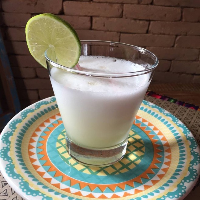 Não poderíamos deixar de experimentar o clássico “Pisco Sour”. Sensacional!