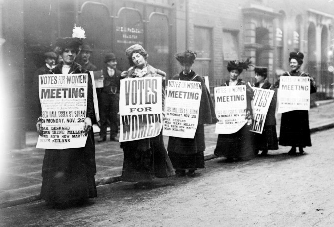 mulheres do movimento Sufragista