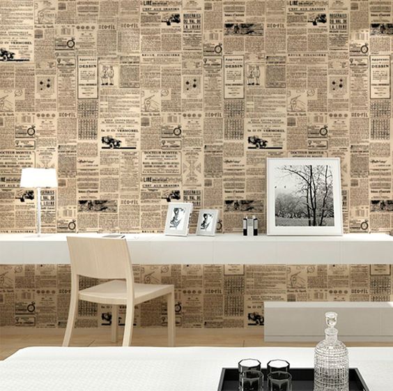 decoração de parede com jornal sala