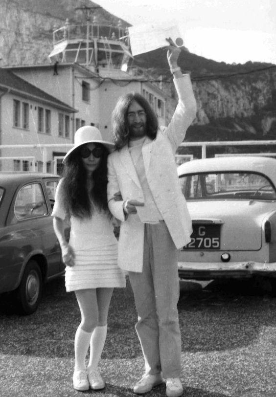 Yoko Ono Vestido de casamento