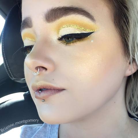 blush amarelo maquiagem