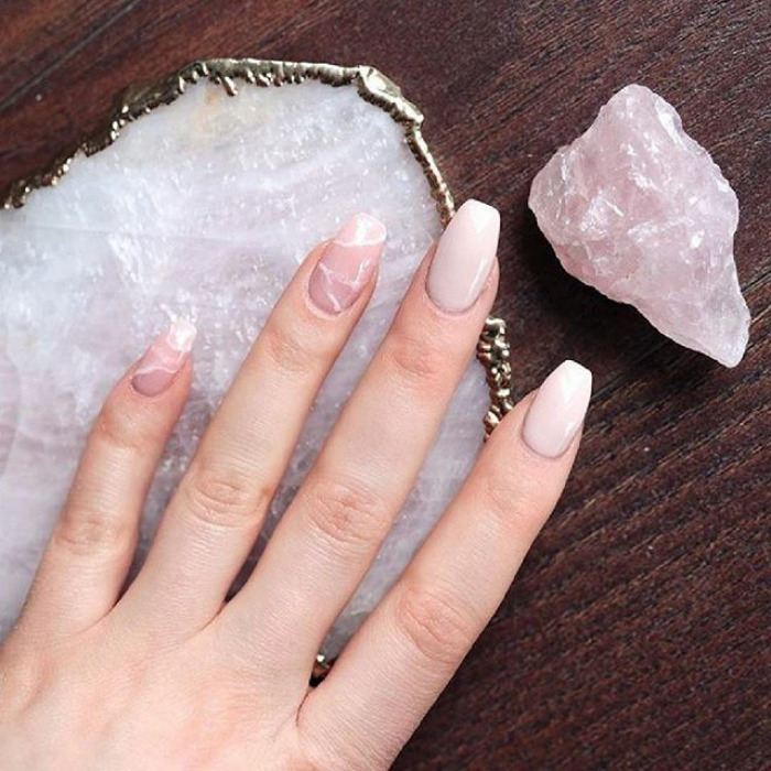 unhas quartzo rosa inspiração de nail art