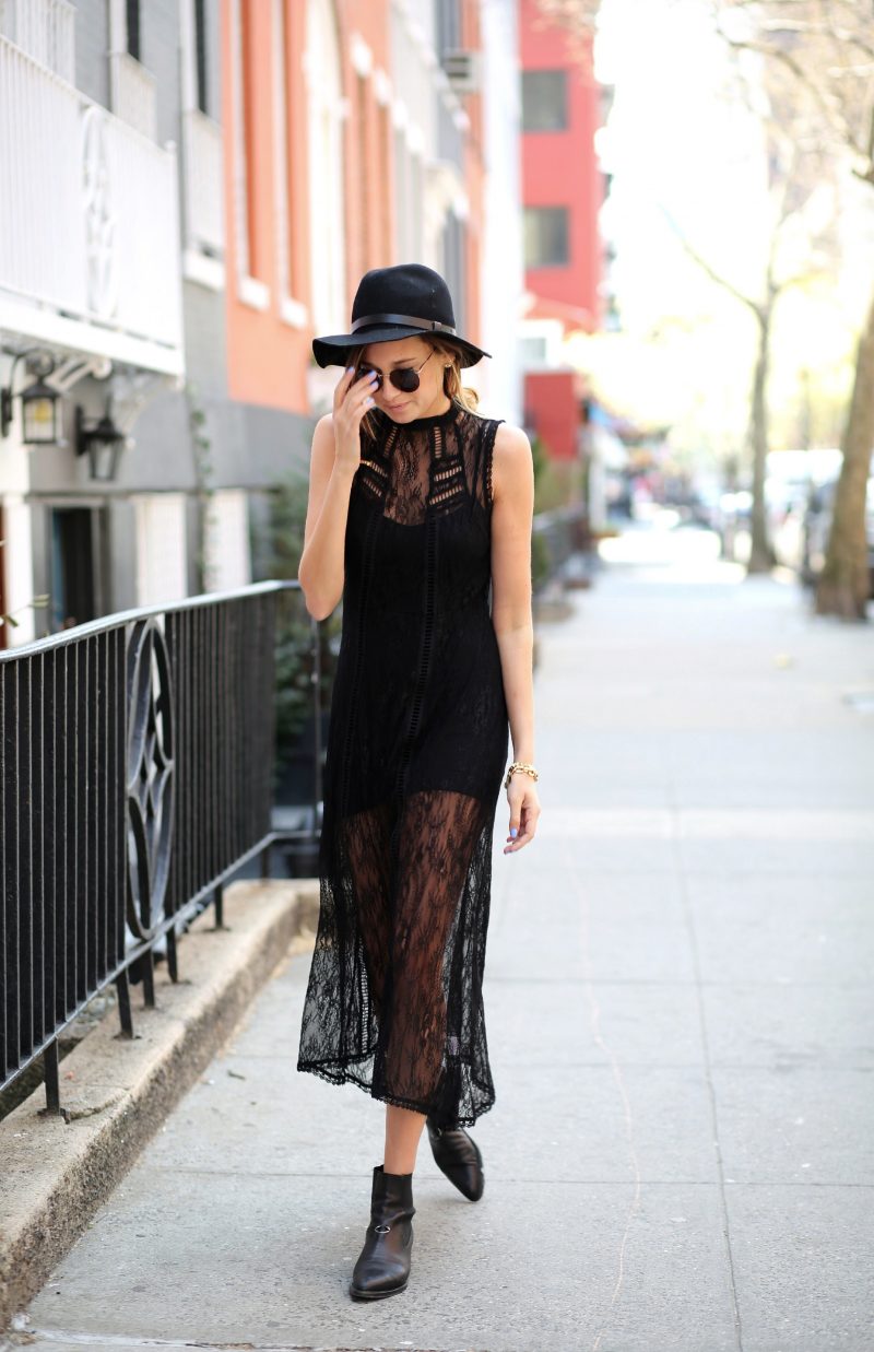 vestido de renda preto com chapéu