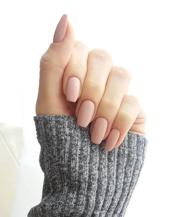 esmalte nude