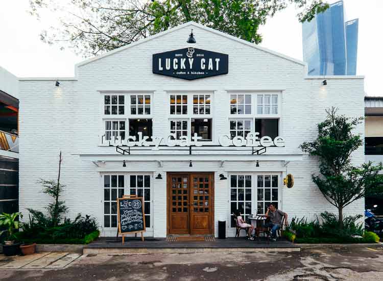 Lucky-Cat-Coffee-and-Kitchen