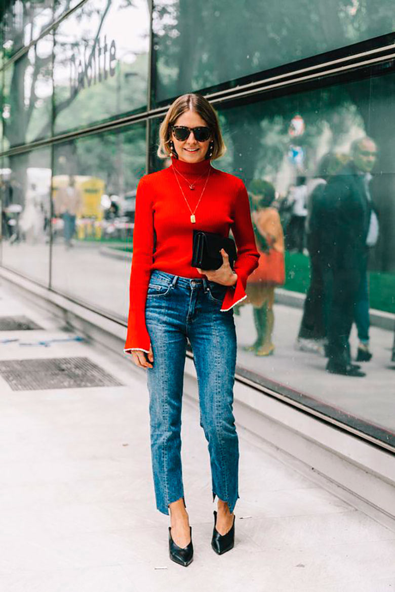 looks-com-bolsa-clutch-calca-jeans-e-blusão-vermelho