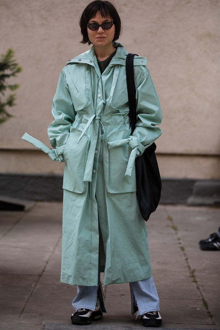 neo-mint-verde-menta-cor-verão-2020-trench-coat