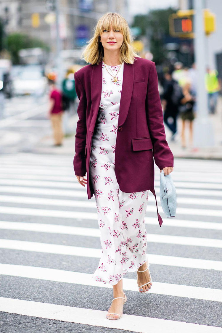 vestido-longo-floral-com-blazer-oversize-roxo