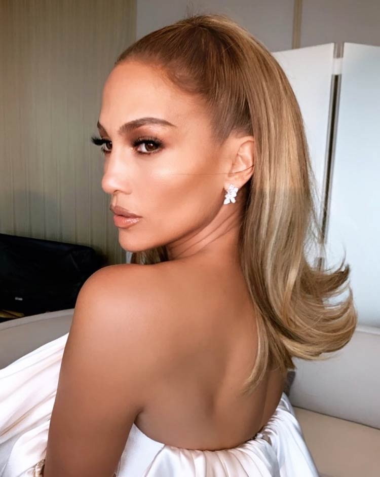 Jennifer-Lopez--cabelo-flip-hair