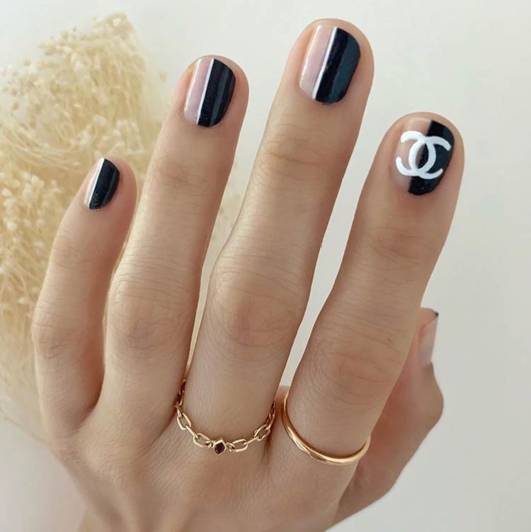 tendencia-logos-nas-unhas-chanel