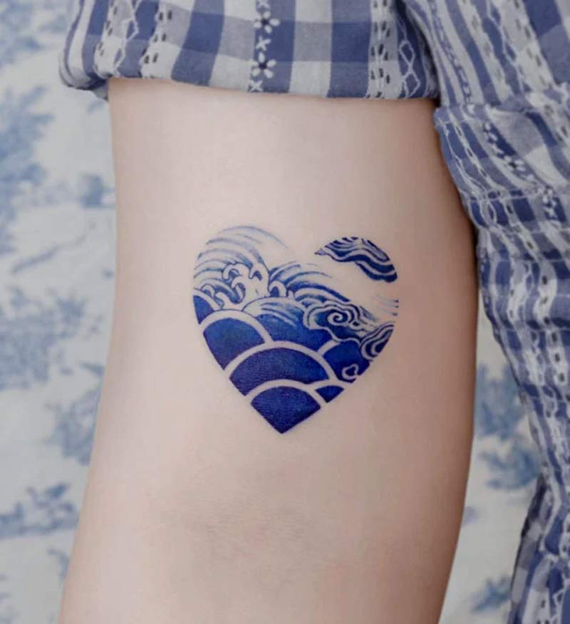 tatuagem-delft-blue-coracao-mar-porcelana