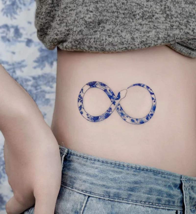 tatuagem-delft-blue-porcelana-cobra-infinito