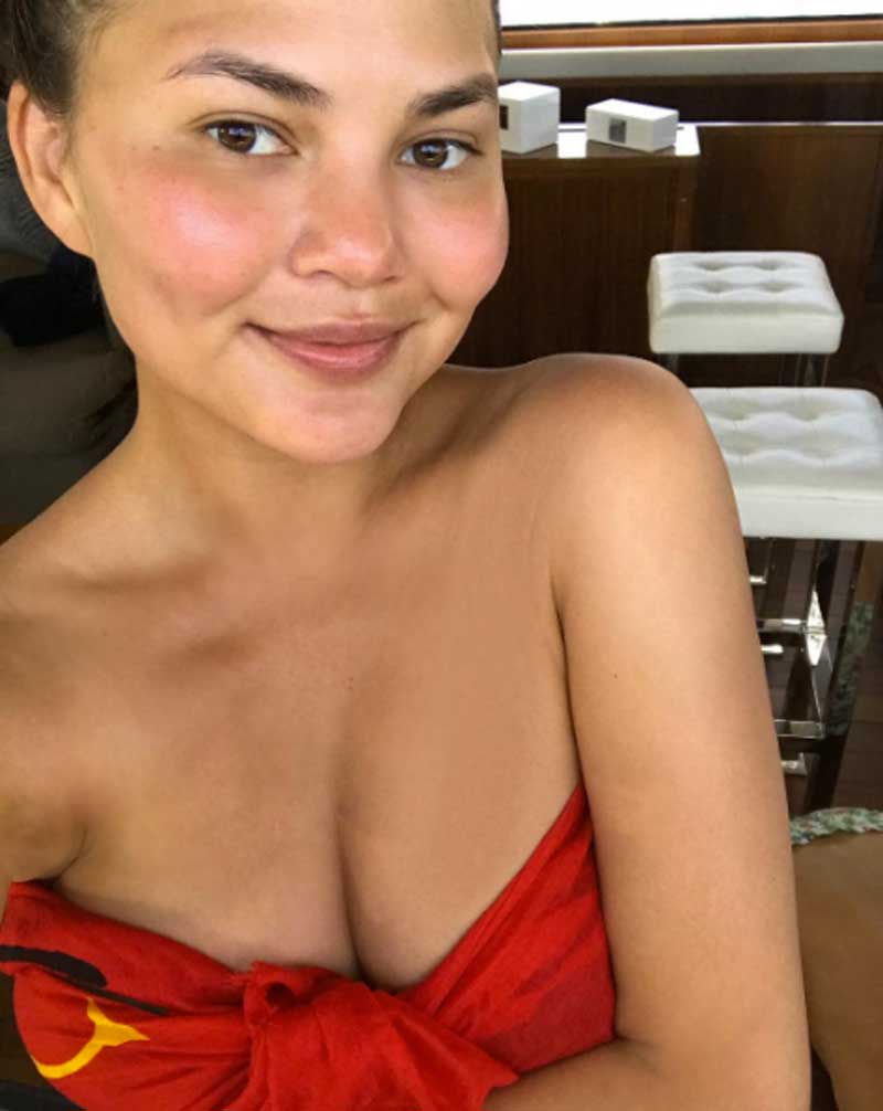 CHRISSY TEIGEN