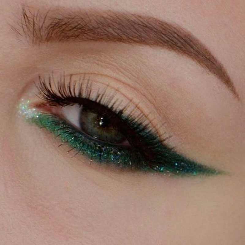 delineado verde esmeralda olhos verdes